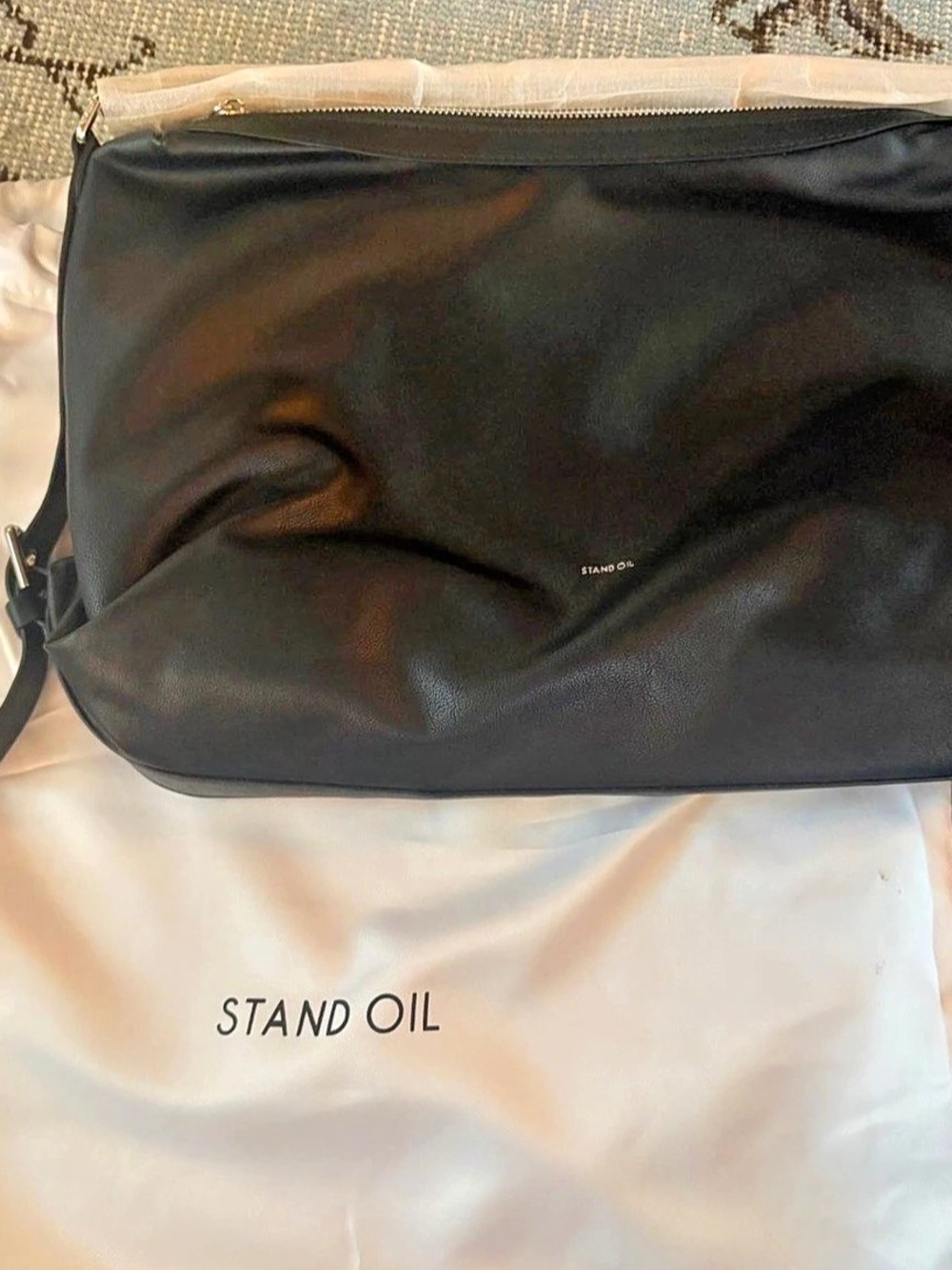 Stand Oil Mushy Bag Shoulder Bag in Black New
